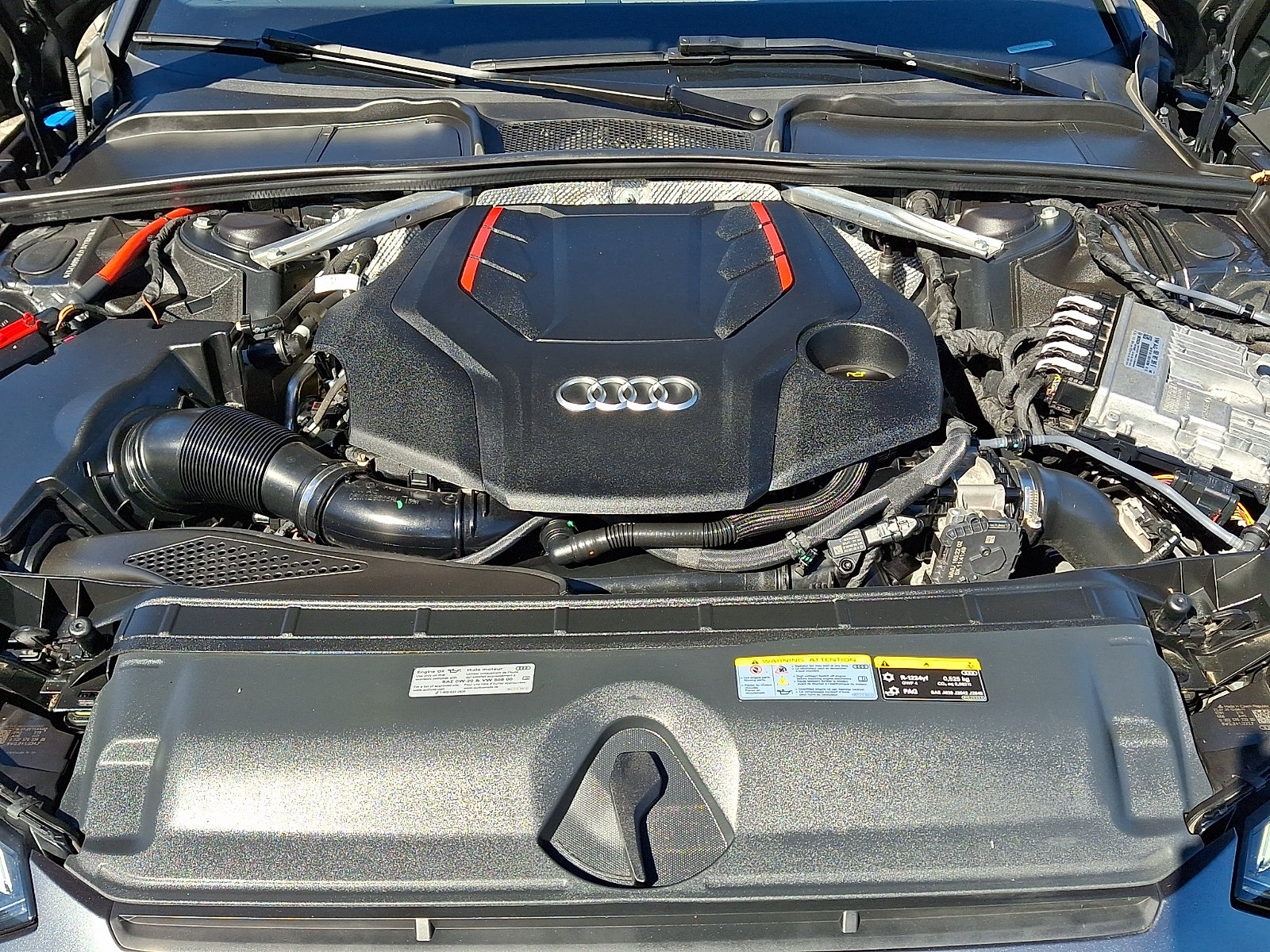 Used 2023 Audi S4 Premium Plus w/ Premium Plus Package AWD/4WD image 28