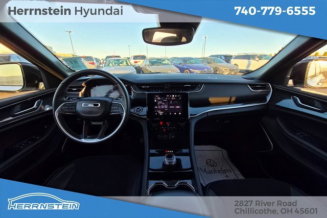 Used 2022 Jeep Grand Cherokee Altitude image 6