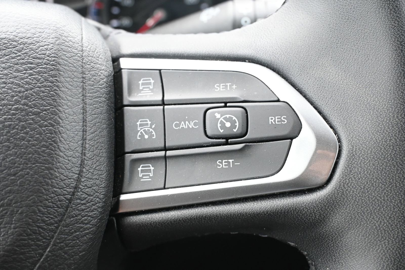 Used 2024 Jeep Compass Limited AWD/4WD image 14
