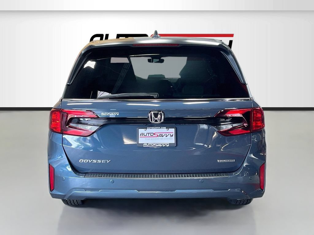 Used 2025 Honda Odyssey Touring image 6