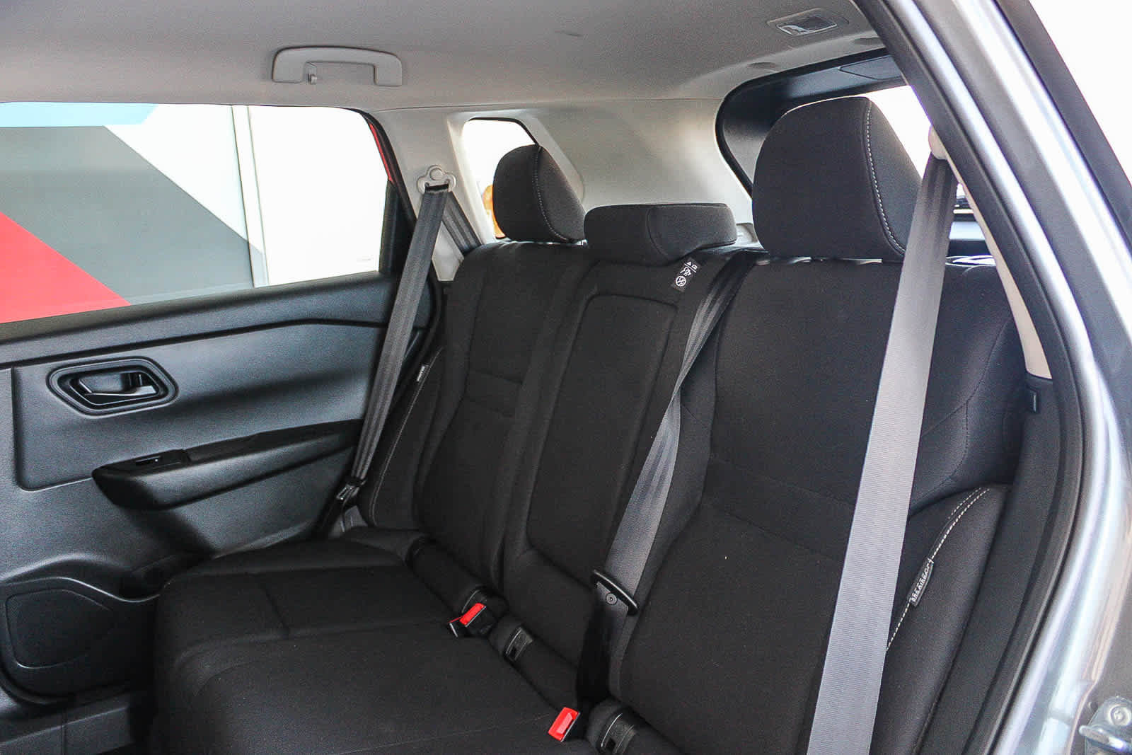 Used 2026 Nissan Rogue S AWD/4WD image 18