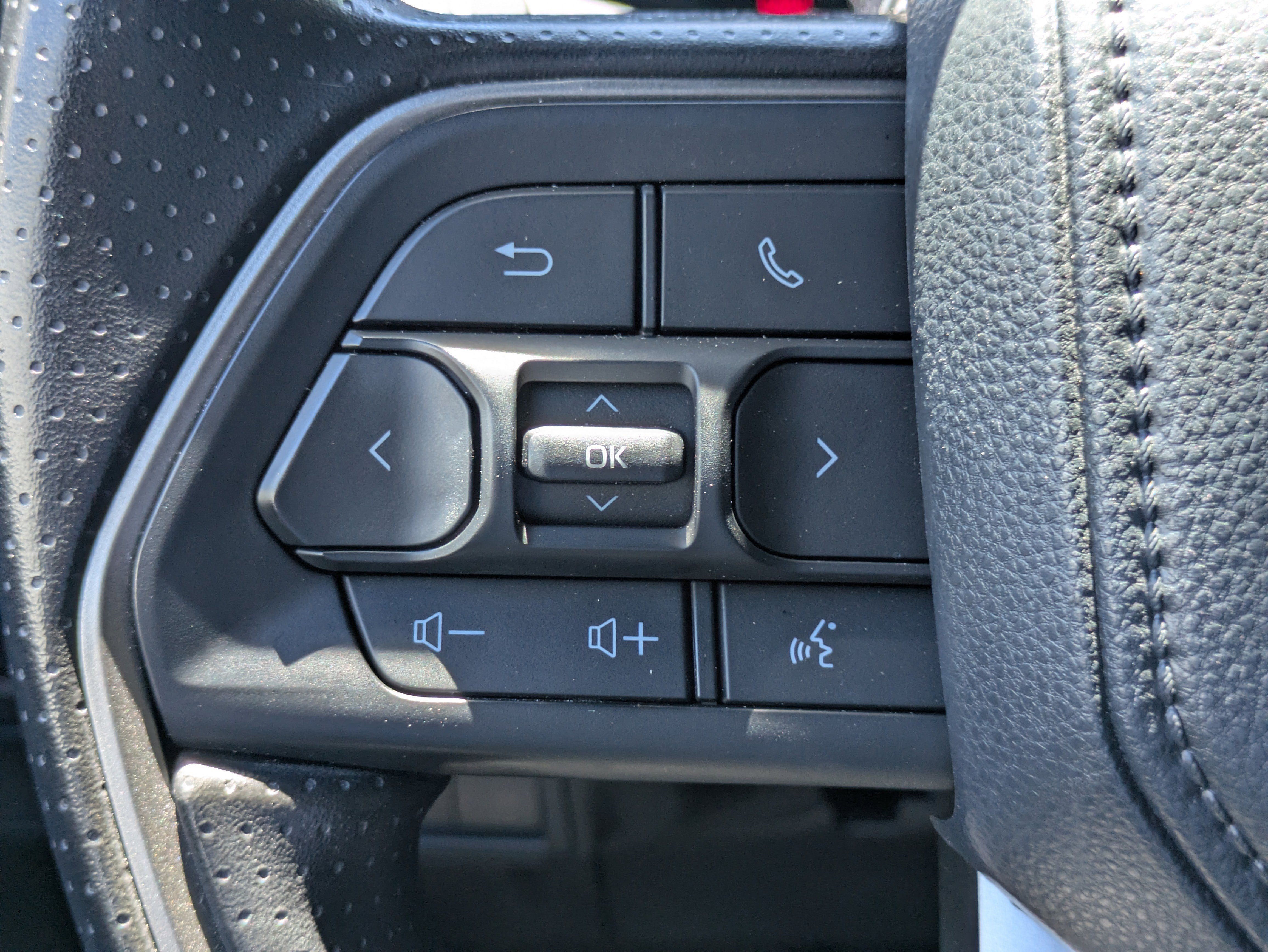 Used 2025 Toyota Tundra SR5 AWD/4WD image 31
