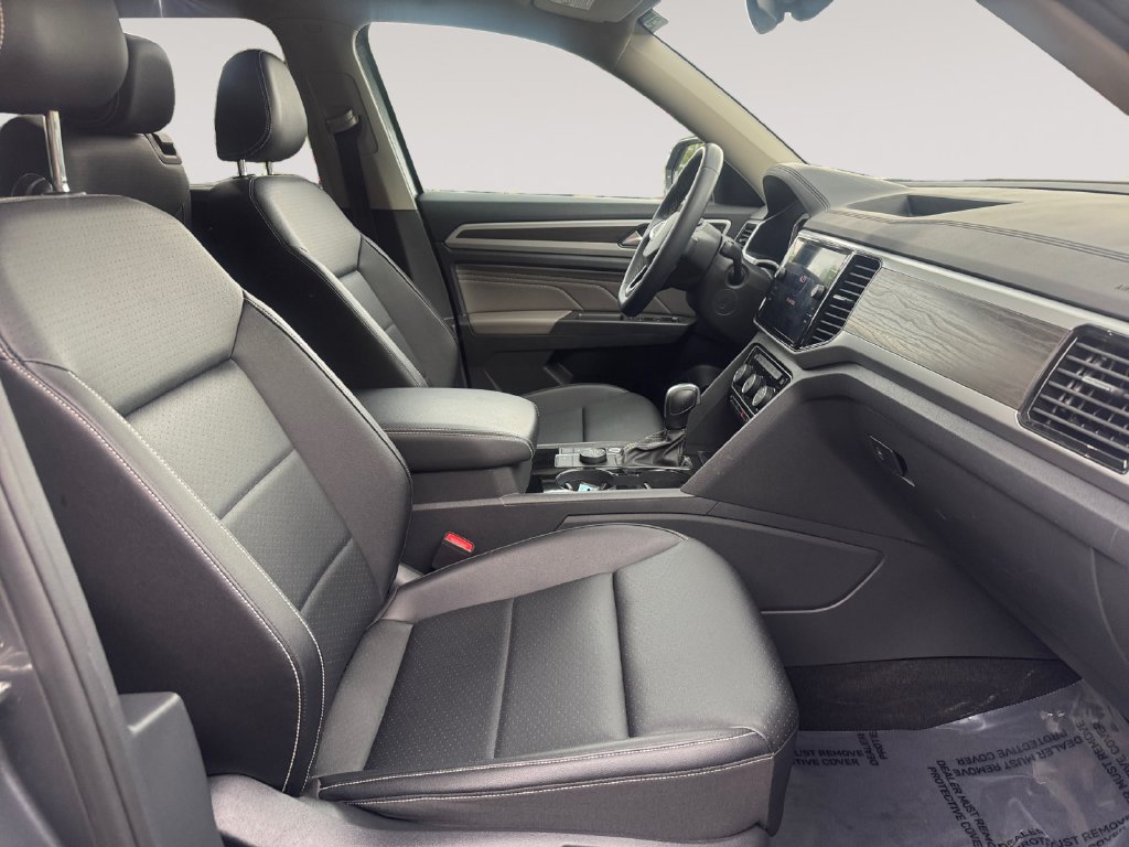 Used 2023 Volkswagen Atlas SE AWD/4WD image 15