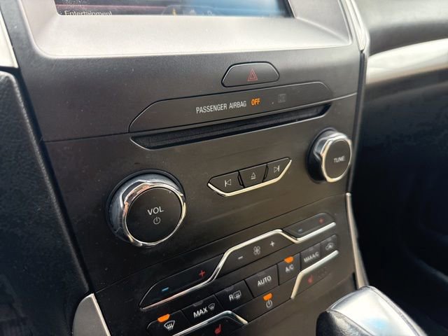 Used 2015 Ford Edge SEL w/ Equipment Group 201A image 31