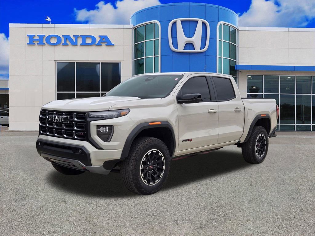 Used 2026 GMC Canyon AT4 w/ Technology Plus Package AWD/4WD image 10