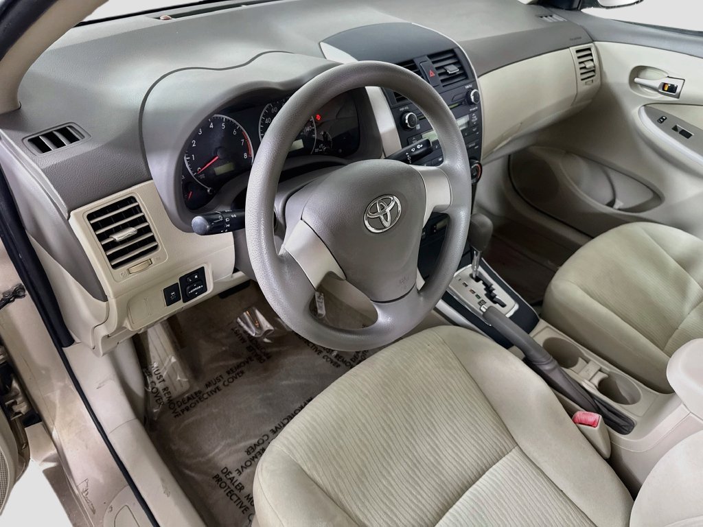 Used 2010 Toyota Corolla LE FWD image 15