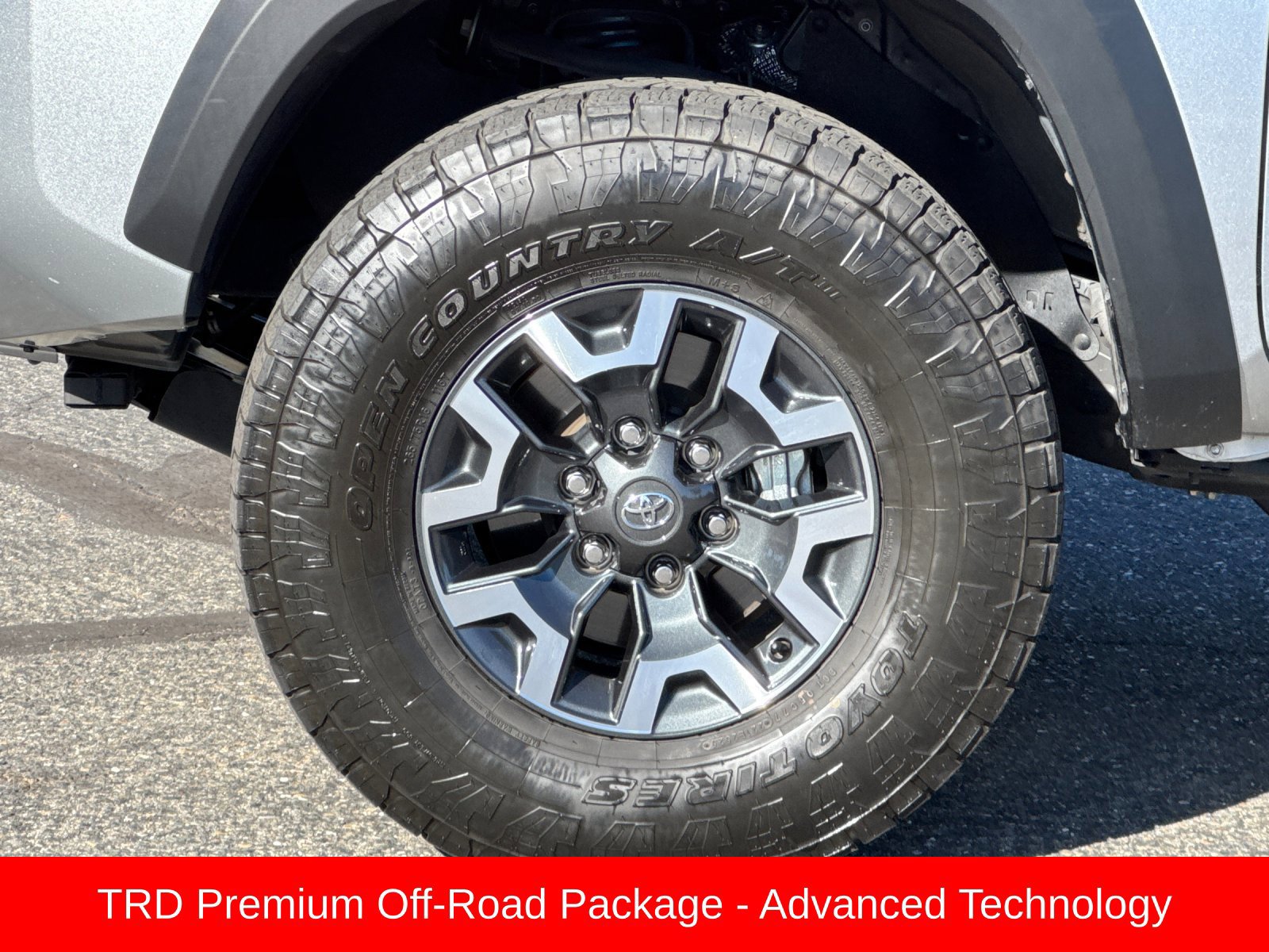 Used 2023 Toyota Tacoma TRD Off-Road w/ TRD Premium Off Road Package AWD/4WD image 25