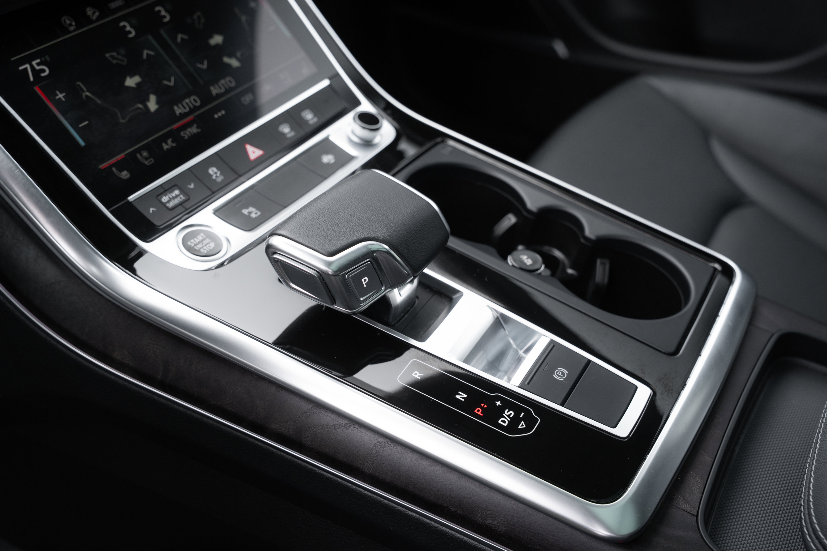 Used 2022 Audi Q8 Premium Plus w/ Premium Plus Package image 19