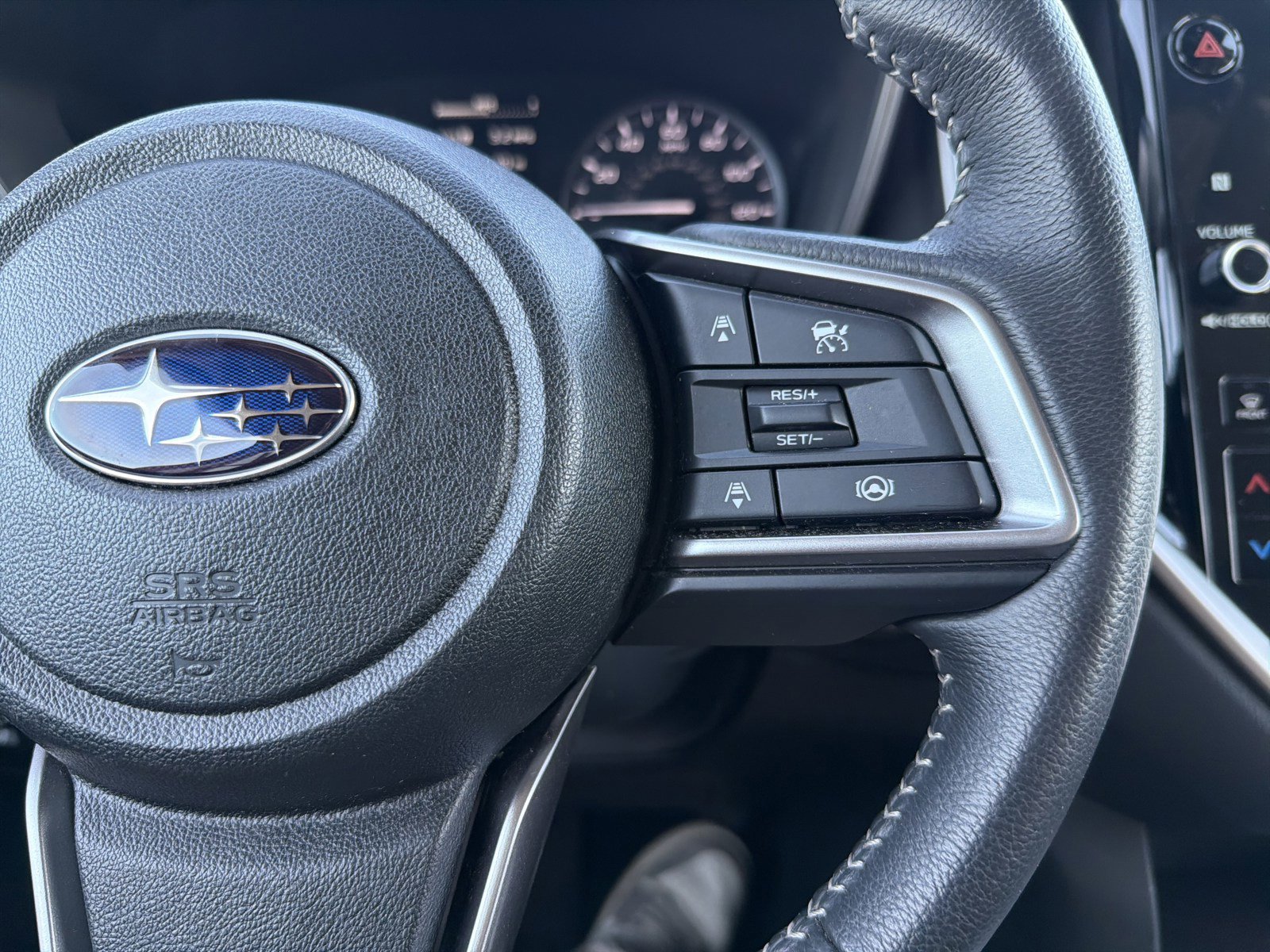 Certified 2024 Subaru Ascent Premium w/ Convenience Package image 30