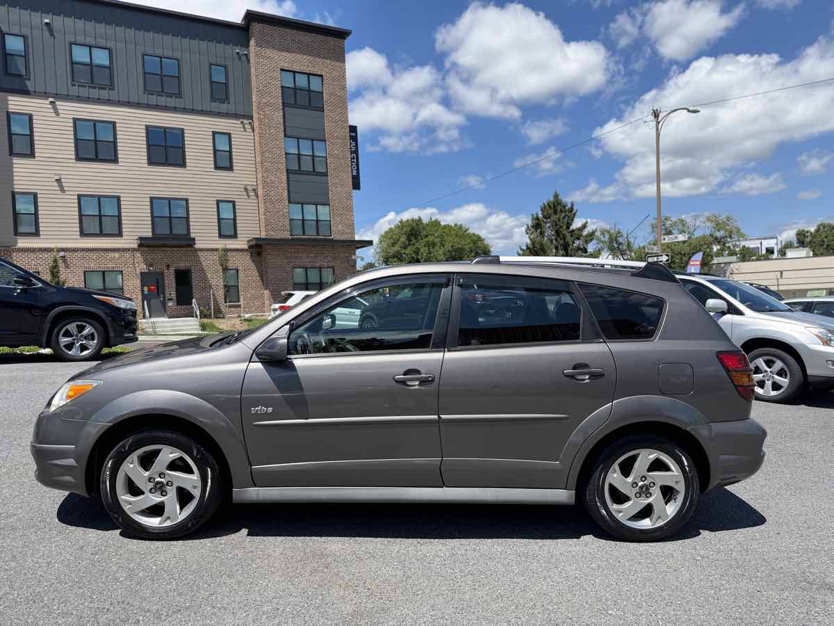 Used 2008 Pontiac Vibe w/ Preferred Package FWD image 4