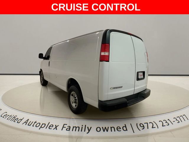 Used 2022 Chevrolet Express 2500 w/ Driver Convenience Package RWD image 3