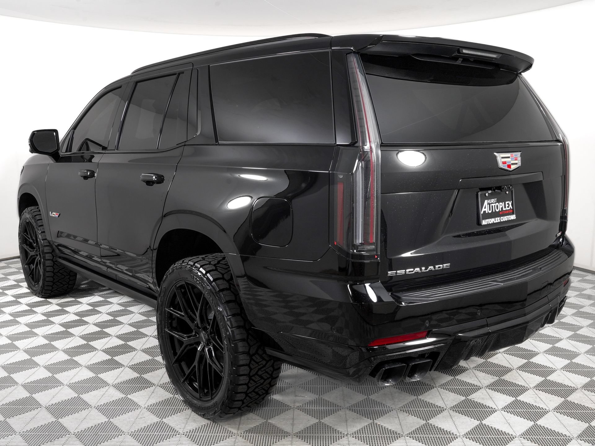 Used 2026 Cadillac Escalade V AWD/4WD image 7