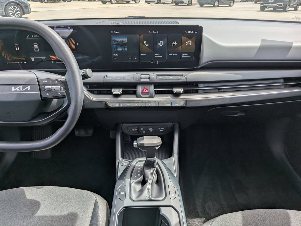 Certified 2025 Kia K4 FWD image 14