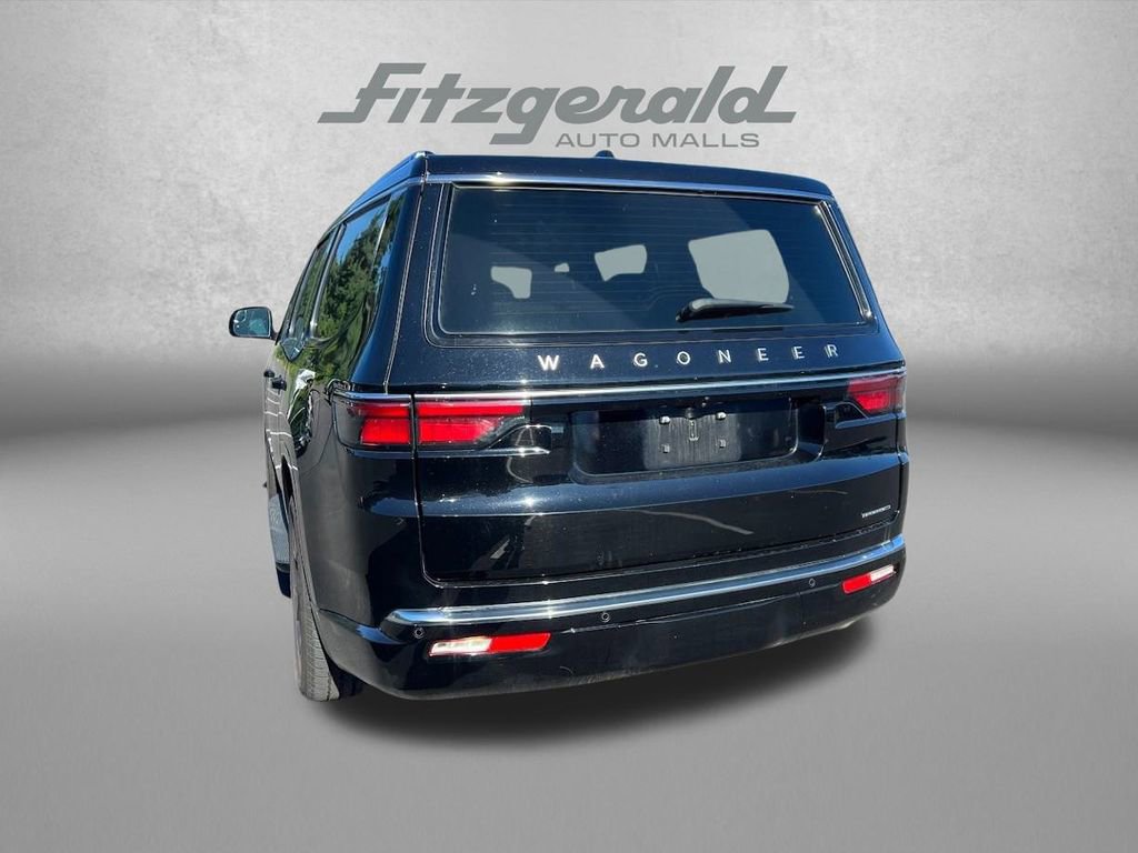 Used 2024 Jeep Wagoneer Series III AWD/4WD image 7