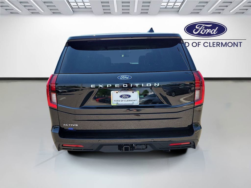 New 2026 Ford Expedition Active image 4