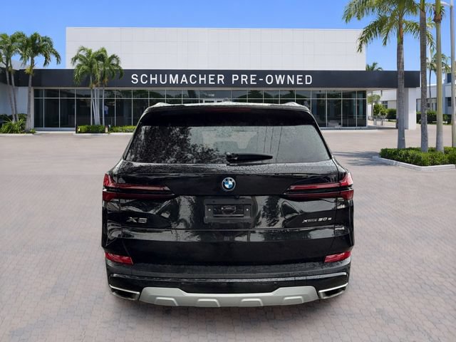 Used 2025 BMW X5 xDrive50e AWD/4WD image 6