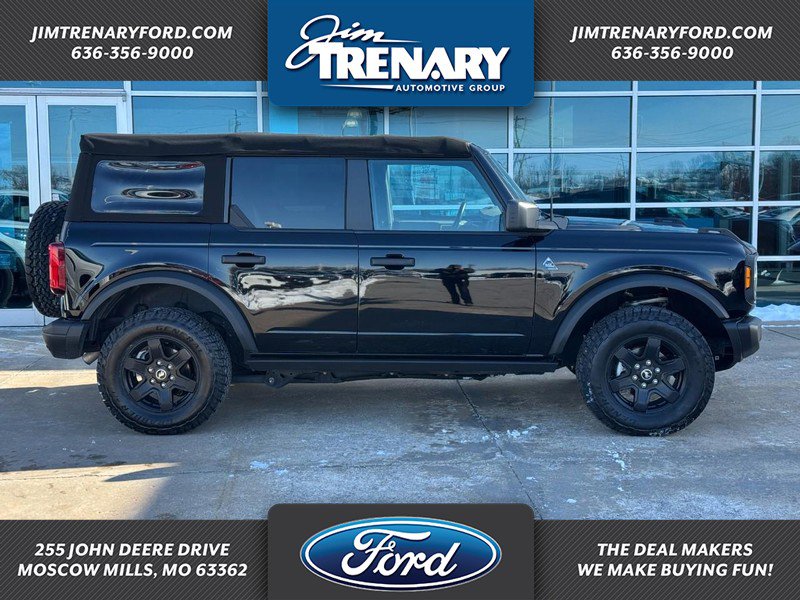 Used 2022 Ford Bronco Black Diamond image 1