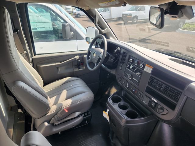 New 2024 Chevrolet Express 3500 w/ Power Convenience Package image 19