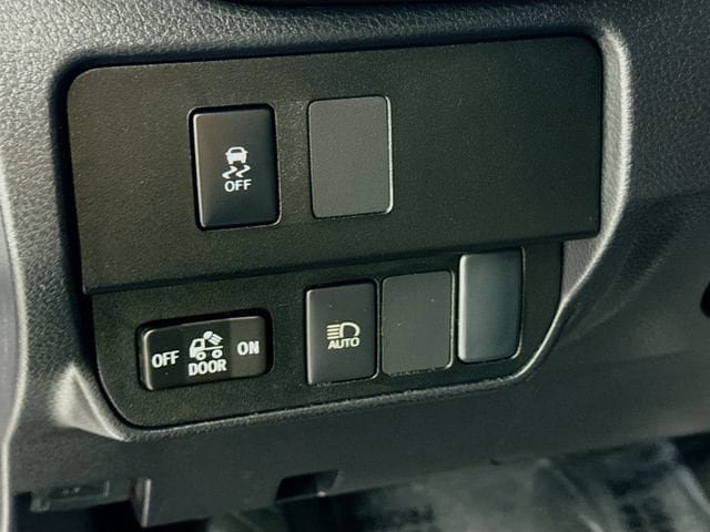 Certified 2022 Toyota Tacoma SR5 RWD image 11