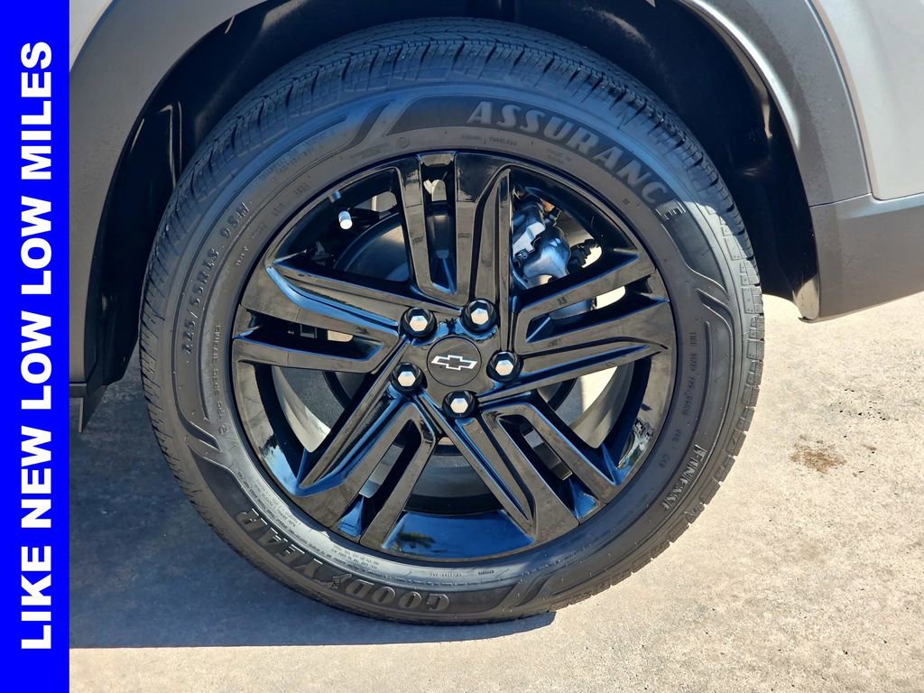 Used 2025 Chevrolet Trax ACTIV w/ Driver Confidence Package image 36