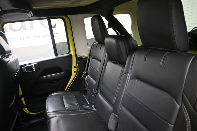 Used 2023 Jeep Wrangler Unlimited Sahara w/ LED Lighting Group AWD/4WD image 20