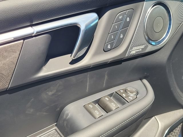 New 2026 Buick Enclave Avenir w/ Super Cruise Package FWD image 15