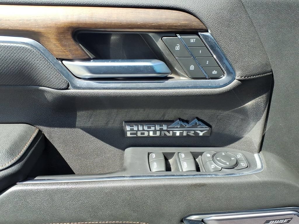 Used 2024 Chevrolet Silverado 1500 High Country w/ Technology Package AWD/4WD image 36