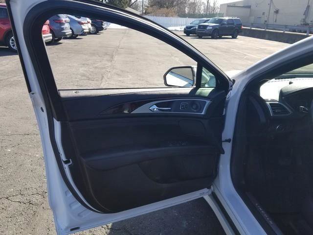 Used 2019 Lincoln MKZ Reserve image 10
