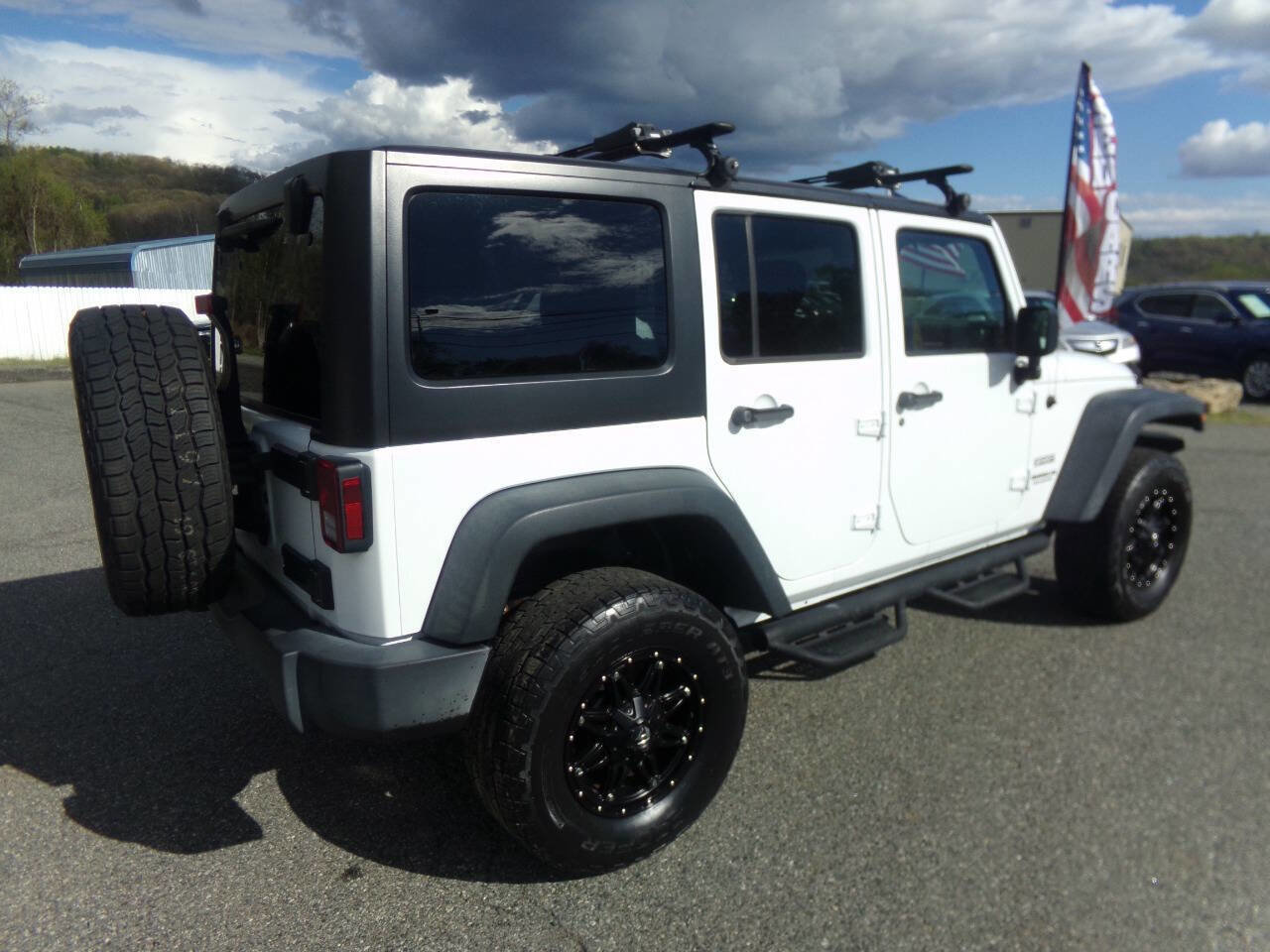 Used 2017 Jeep Wrangler Unlimited Sport w/ Quick Order Package 24S AWD/4WD image 7