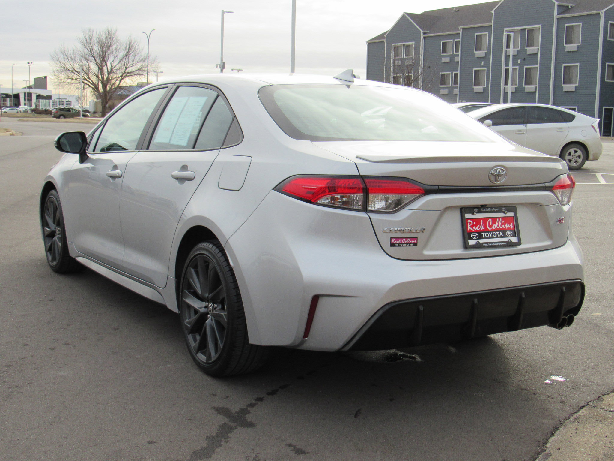 Used 2023 Toyota Corolla SE image 8