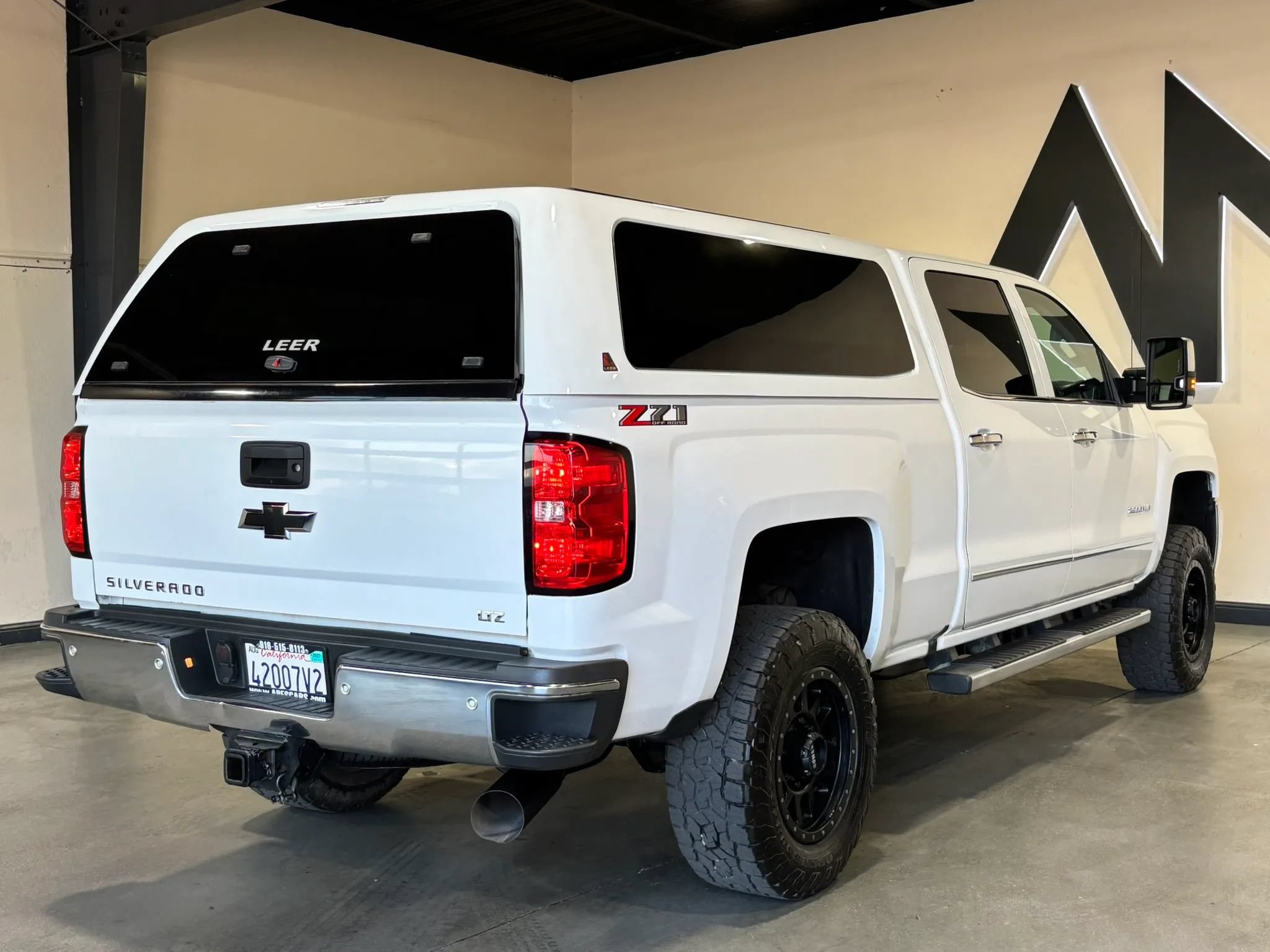 Used 2019 Chevrolet Silverado 2500 LTZ w/ Duramax Plus Package AWD/4WD image 4