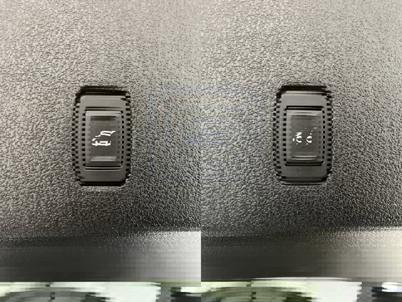 Certified 2024 Cadillac XT6 Premium Luxury w/ LPO, Floor Liner Package image 34