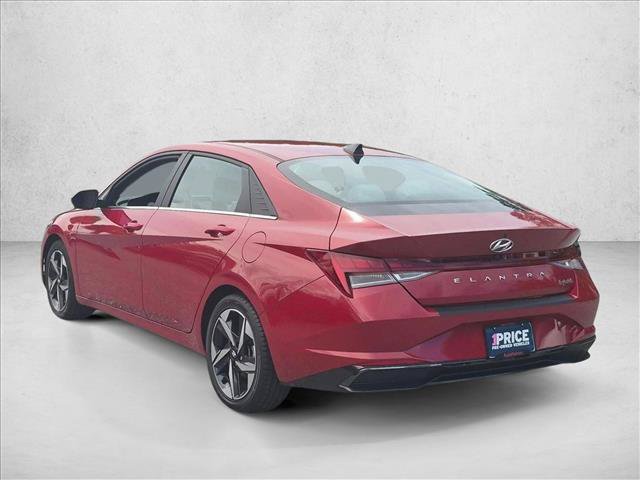 Used 2023 Hyundai Elantra Limited w/ Preferred Accessory Package FWD image 7