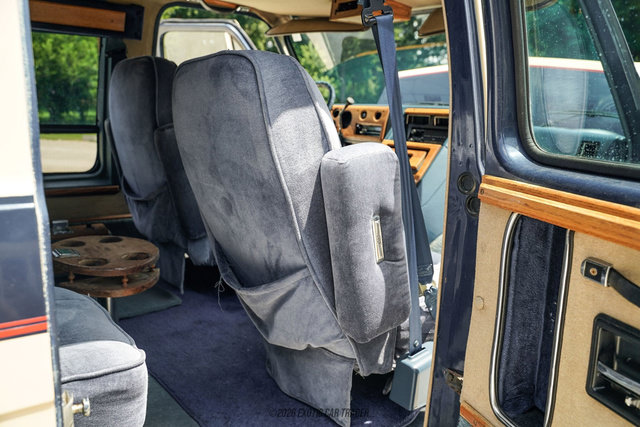 Used 1988 Chevrolet G20 RWD image 68