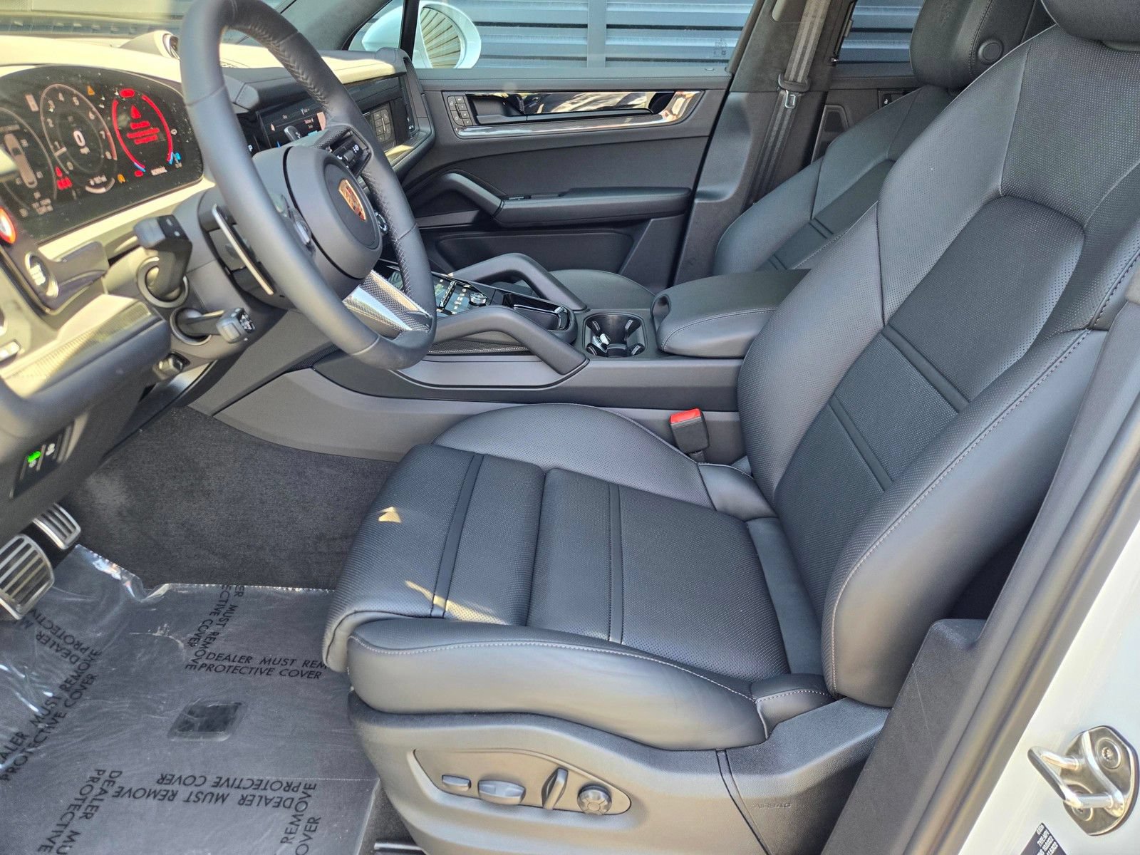 Certified 2026 Porsche Cayenne GTS AWD/4WD image 26