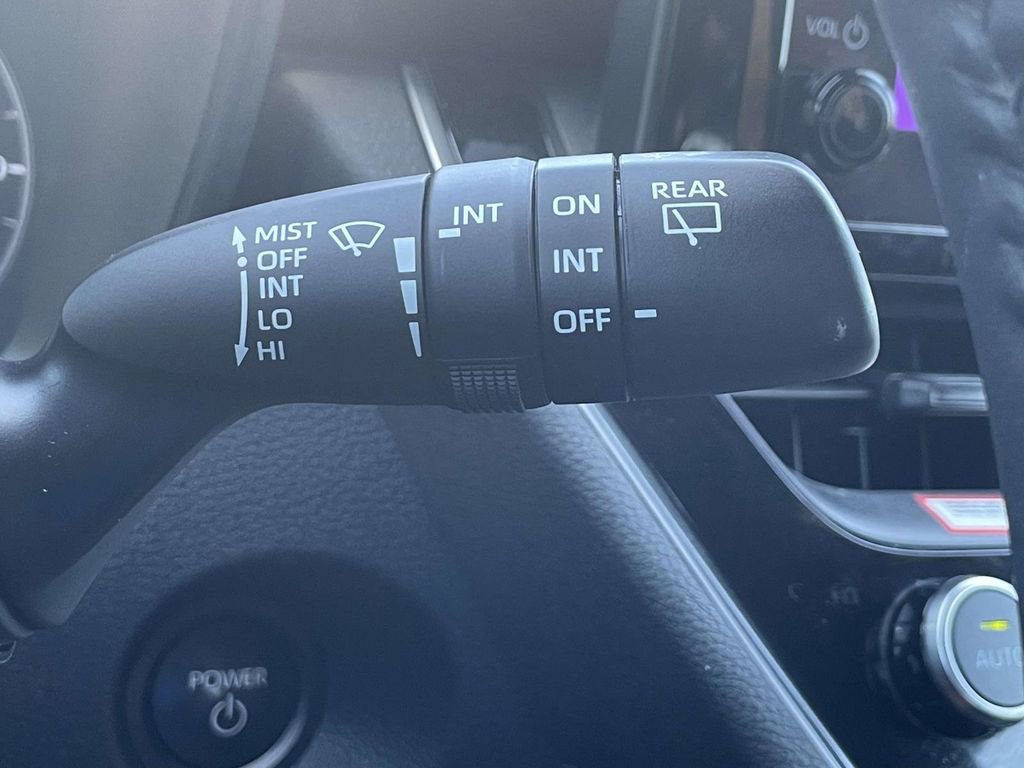 Used 2024 Toyota Corolla Cross AWD Hybrid image 29