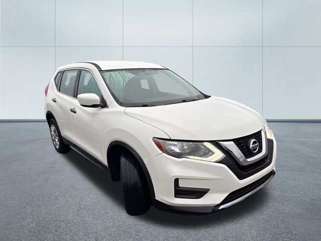 Used 2017 Nissan Rogue S image 4