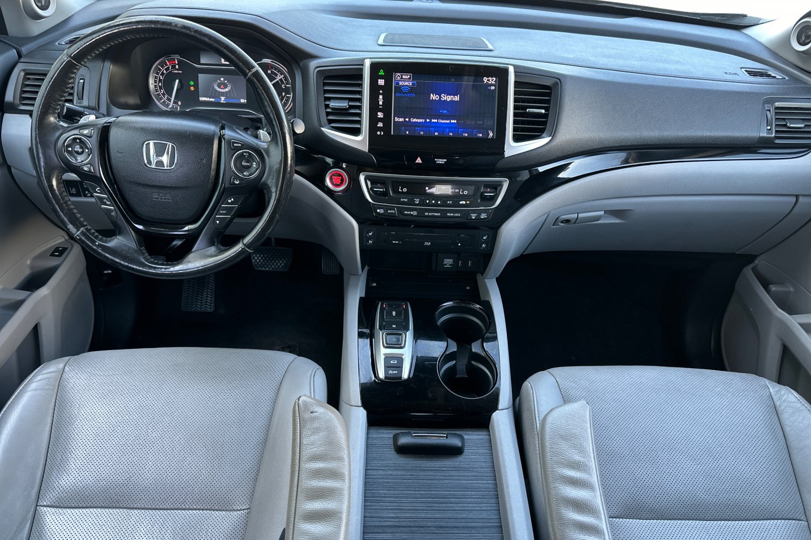 Used 2016 Honda Pilot Elite image 14