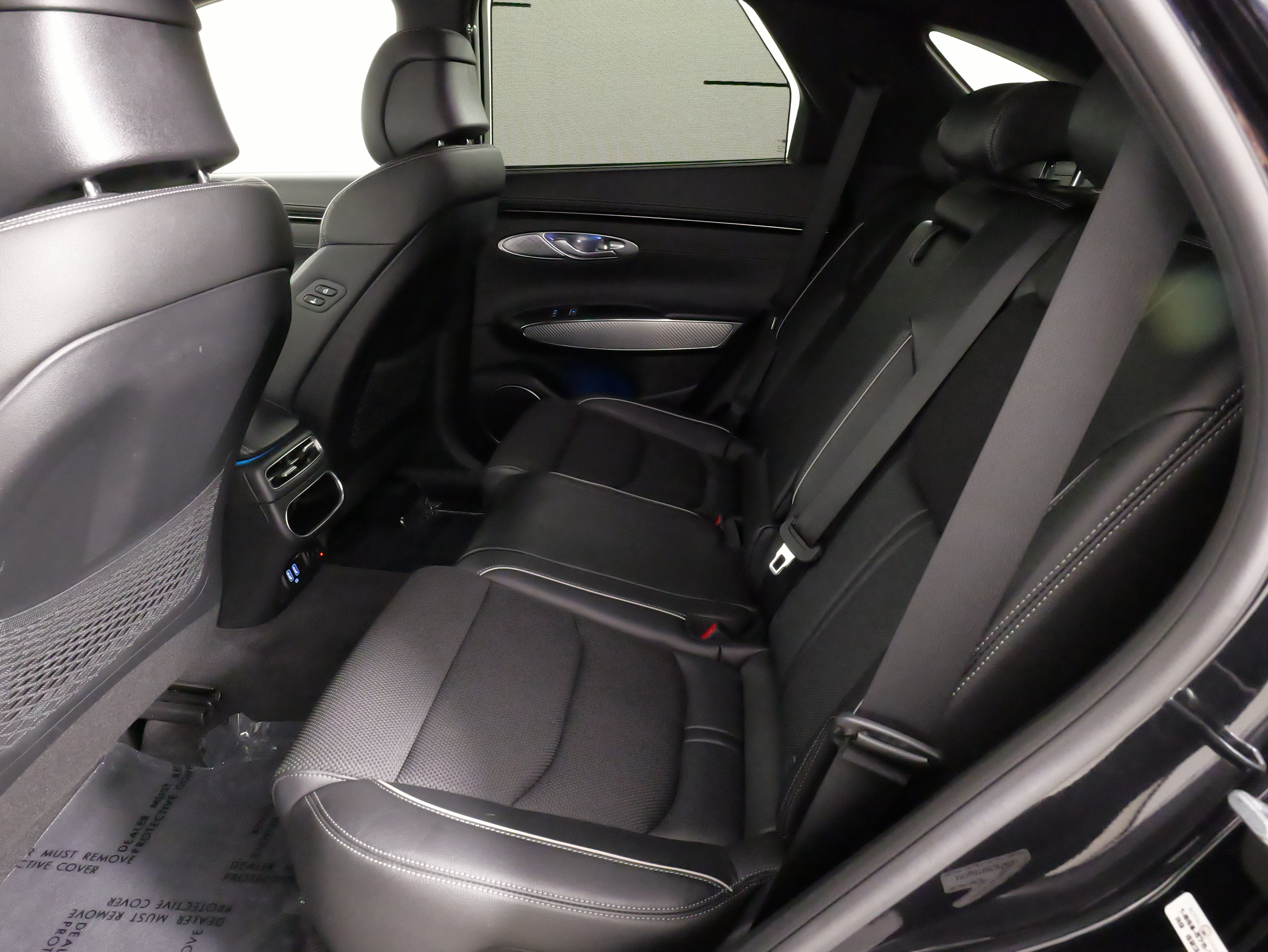 Used 2022 Genesis GV70 2.5T w/ Sport Prestige Package AWD/4WD image 36