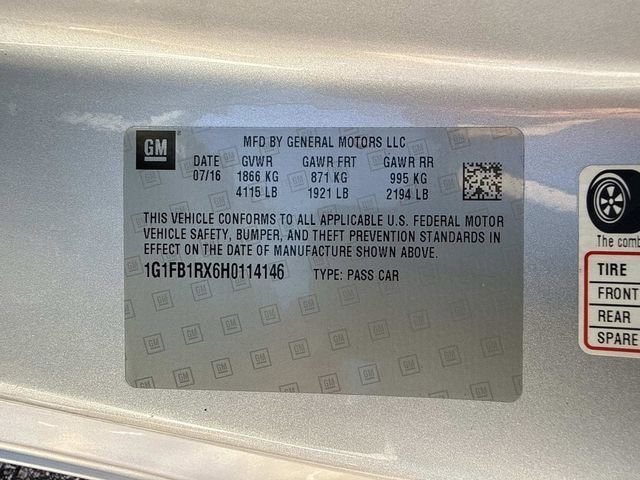 Used 2017 Chevrolet Camaro LT w/ Technology Package image 33