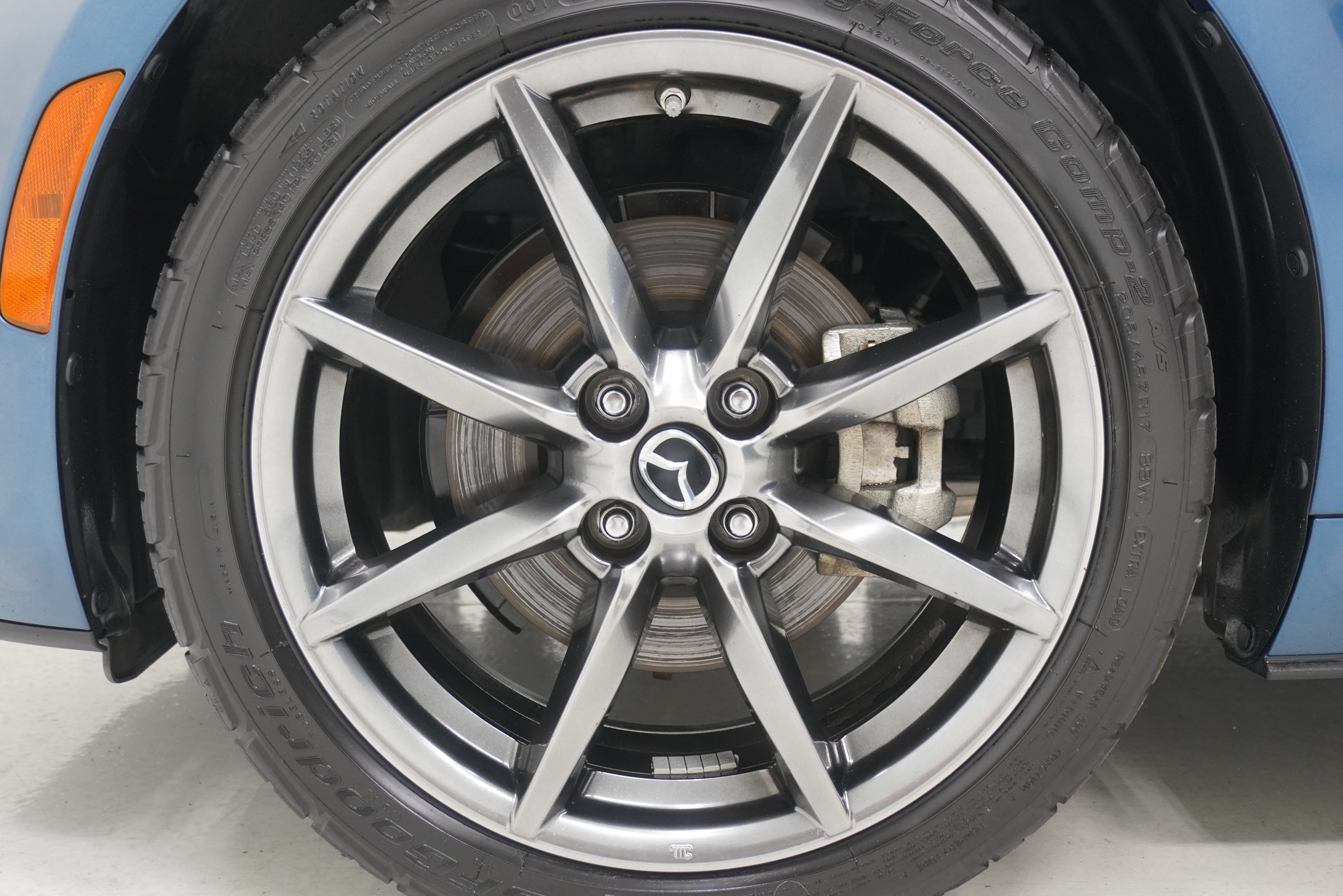 Used 2020 MAZDA MX-5 Miata RF Grand Touring RWD image 25
