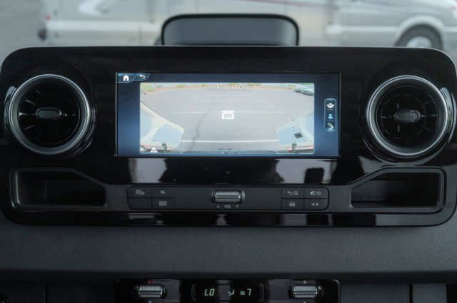 Used 2025 Mercedes-Benz Sprinter 2500 image 17