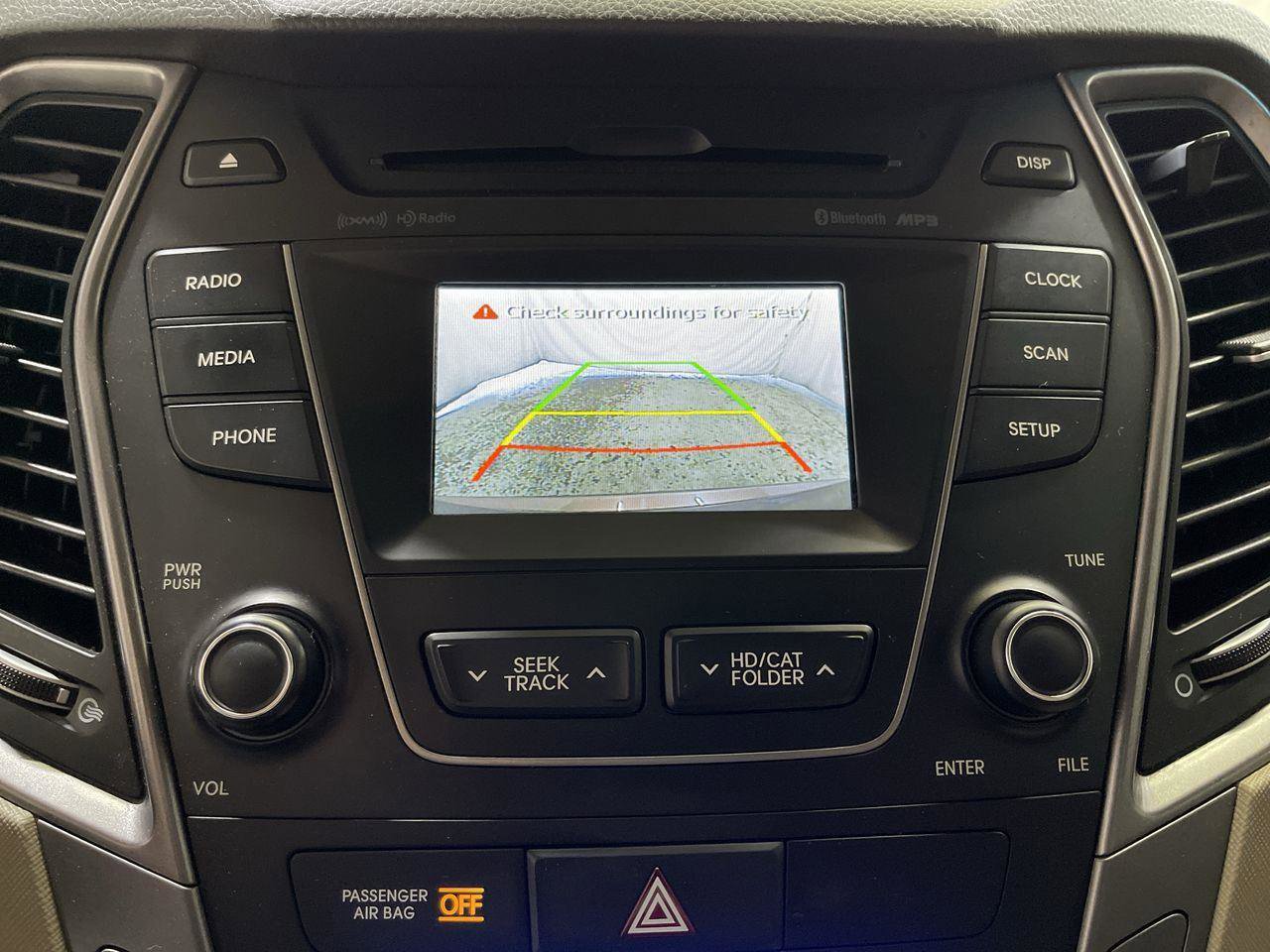 Used 2015 Hyundai Santa Fe GLS w/ Option Group 02 AWD/4WD image 17