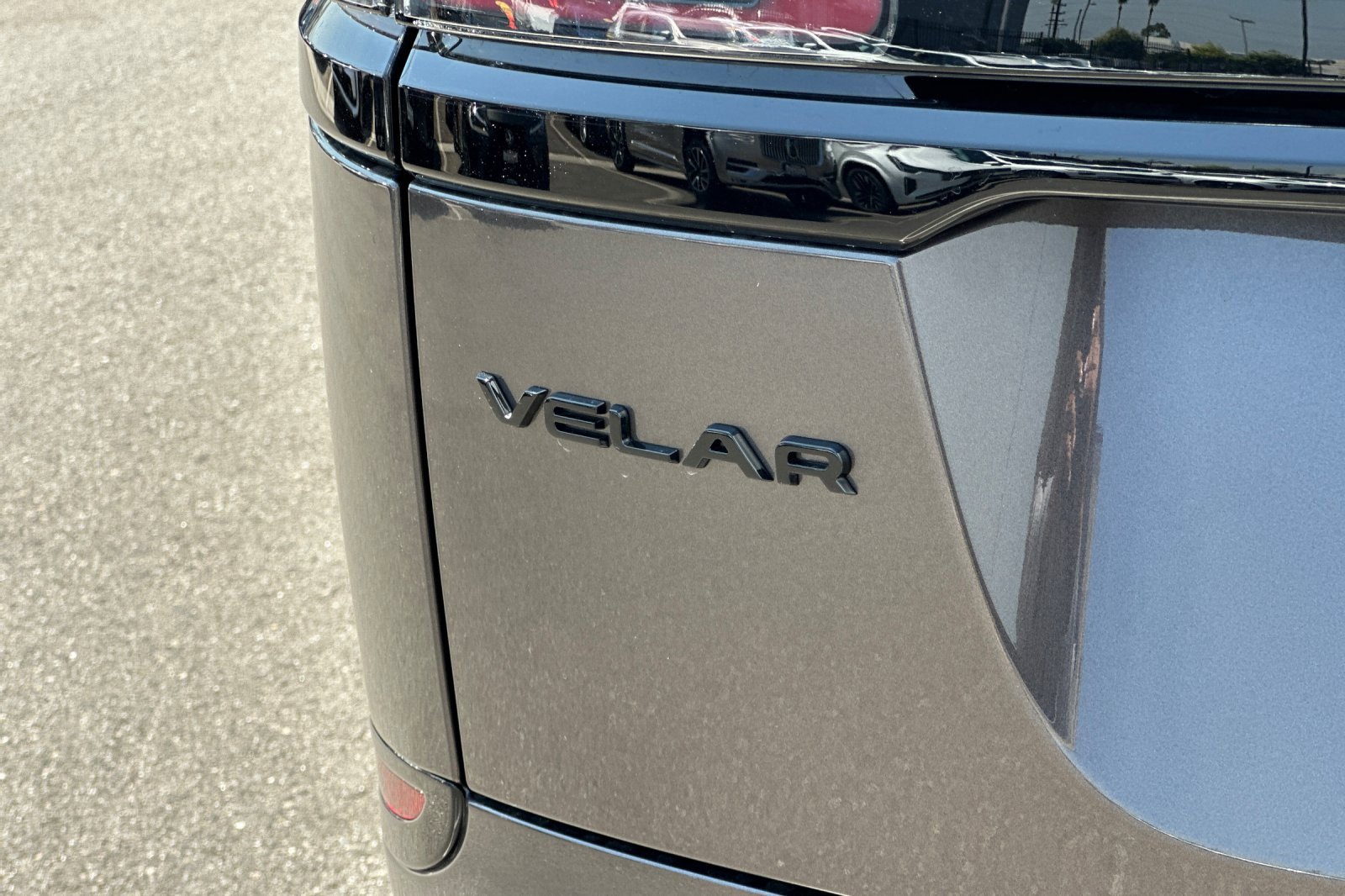 New 2026 Land Rover Range Rover Velar Dynamic SE image 34