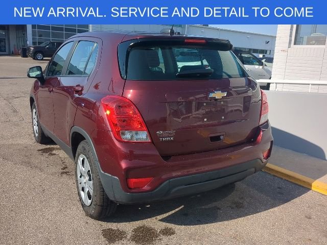 Used 2017 Chevrolet Trax LS FWD image 4