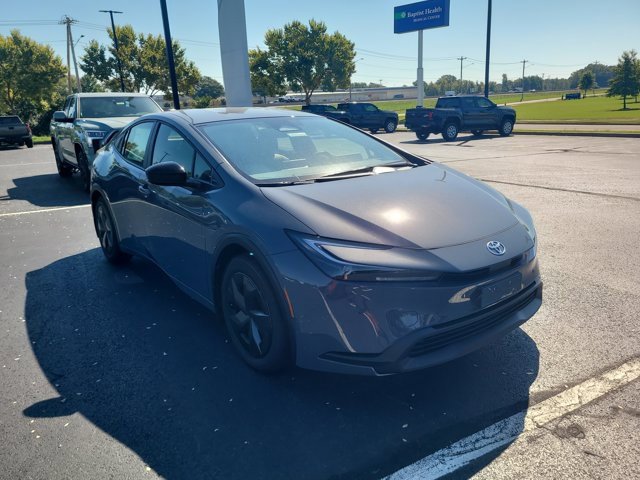 New 2026 Toyota Prius LE image 3