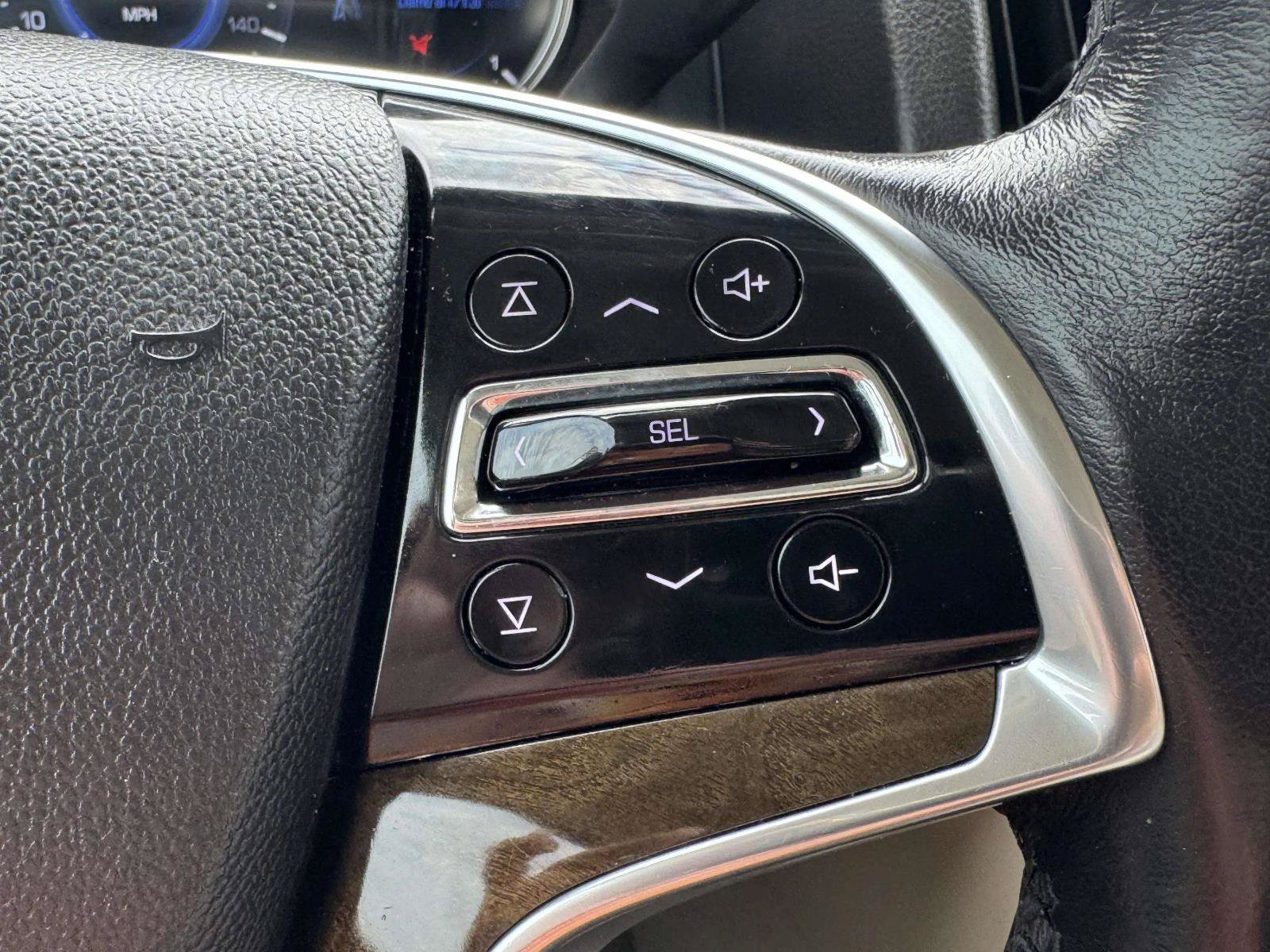 Used 2020 Cadillac Escalade Premium Luxury AWD/4WD image 29