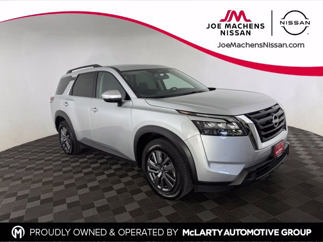 Used 2025 Nissan Pathfinder SV