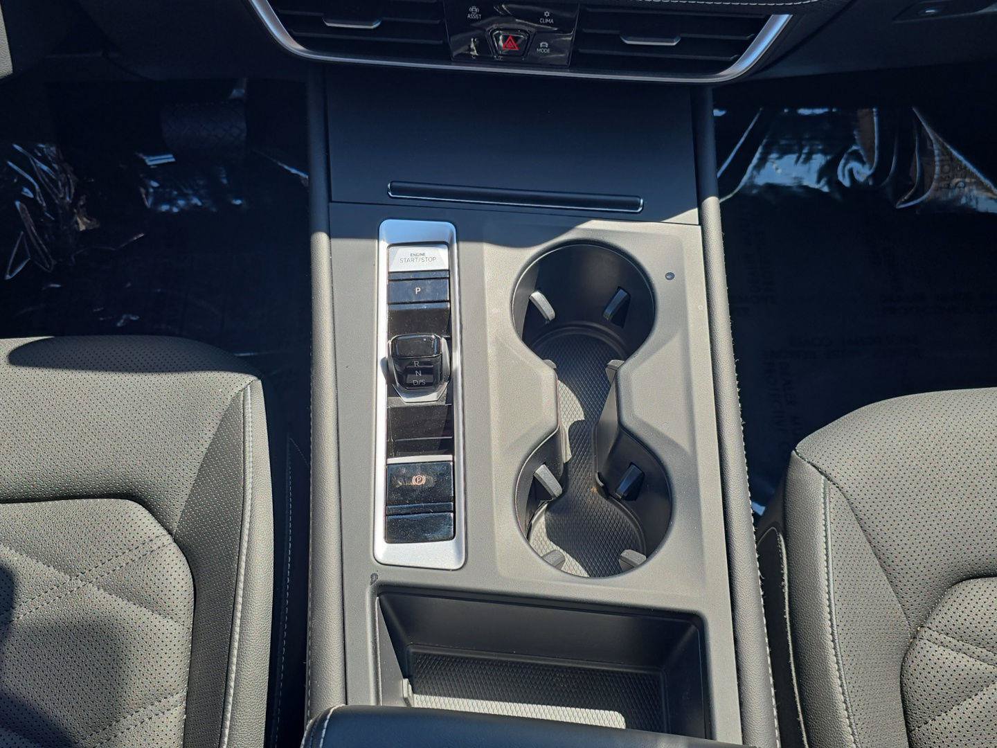 Certified 2024 Volkswagen Atlas SE AWD/4WD image 23