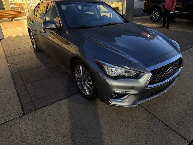Used 2018 INFINITI Q50 Luxe w/ Essential Package (3.0T Luxe) RWD image 3